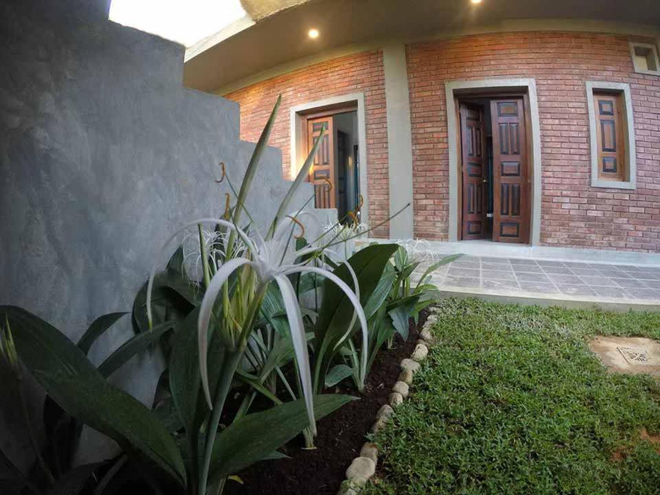 N 34 Mirissa Exterior foto