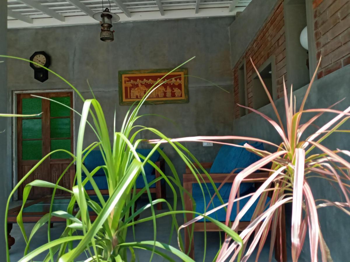 N 34 Mirissa Exterior foto